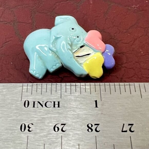 Vintage 80s Elephant Brooch Pin Pastel Hearts Enamel Taiwan ROC - Picture 9 of 11